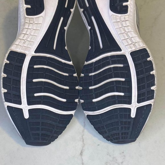 Elevate Your Run with Brooks Women's Glycerin 19, Size 11 - Picture 7 of 8